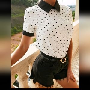 SHEIN Mulvari Heart Confetti Dot Contrast Binding  Blouse
